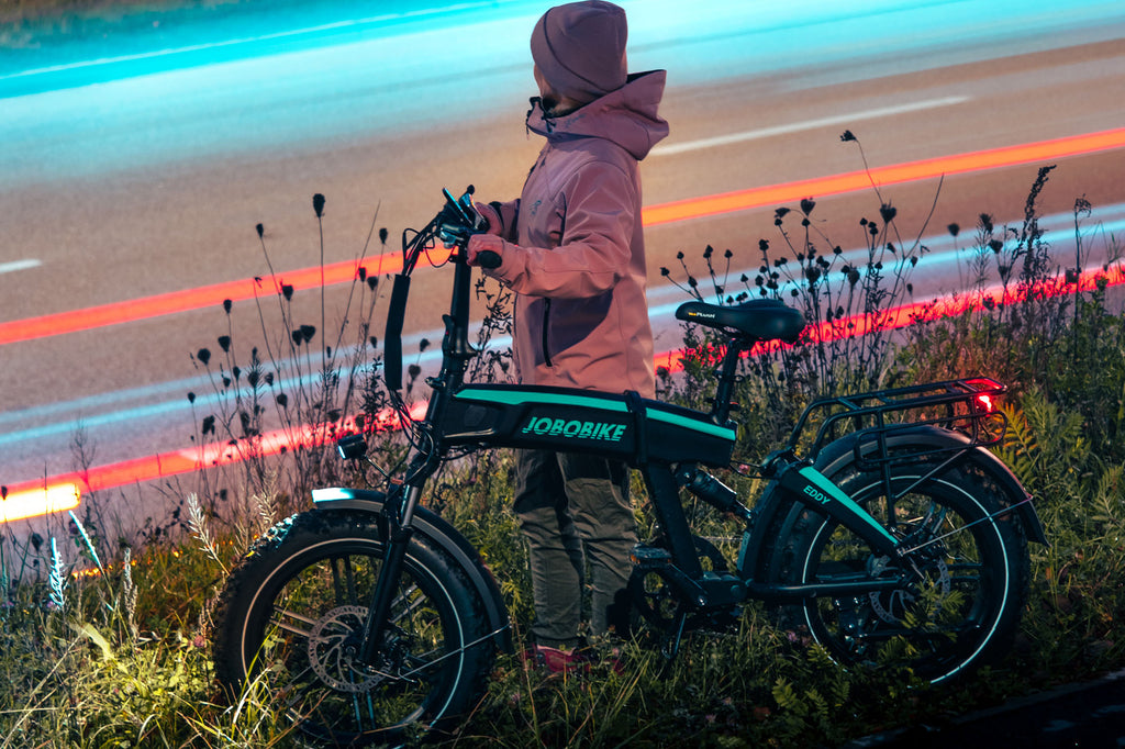 RoadTripBus testują JOBOBIKE EDDY!