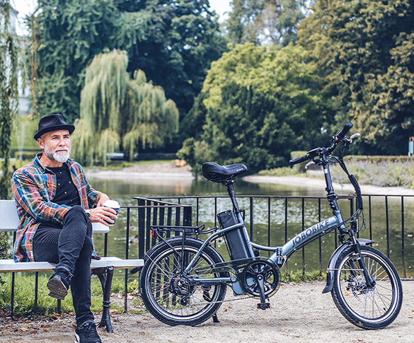 JOBOBIKE SAM ROWEREM ELEKTRYCZNYM DLA SENIORA
