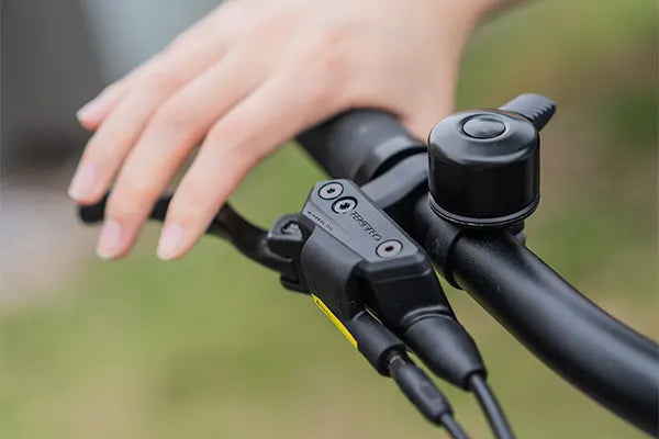 Dlaczego hamulce hydrauliczne są lepsze dla rowerów elektrycznych niż hamulce mechaniczne