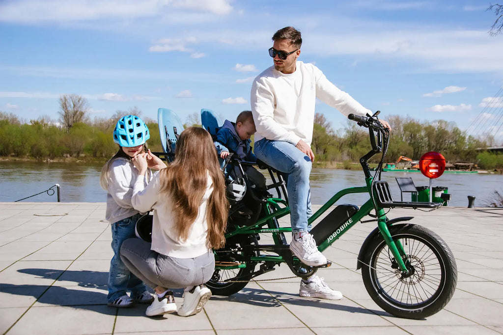 Jesienne trasy rowerowe po Warszawie – odkryj uroki stolicy na dwóch kółkach z JOBOBIKE