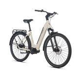 Luxe – beżowy rower elektryczny typu urban commuter z płynnym napędem pasowym